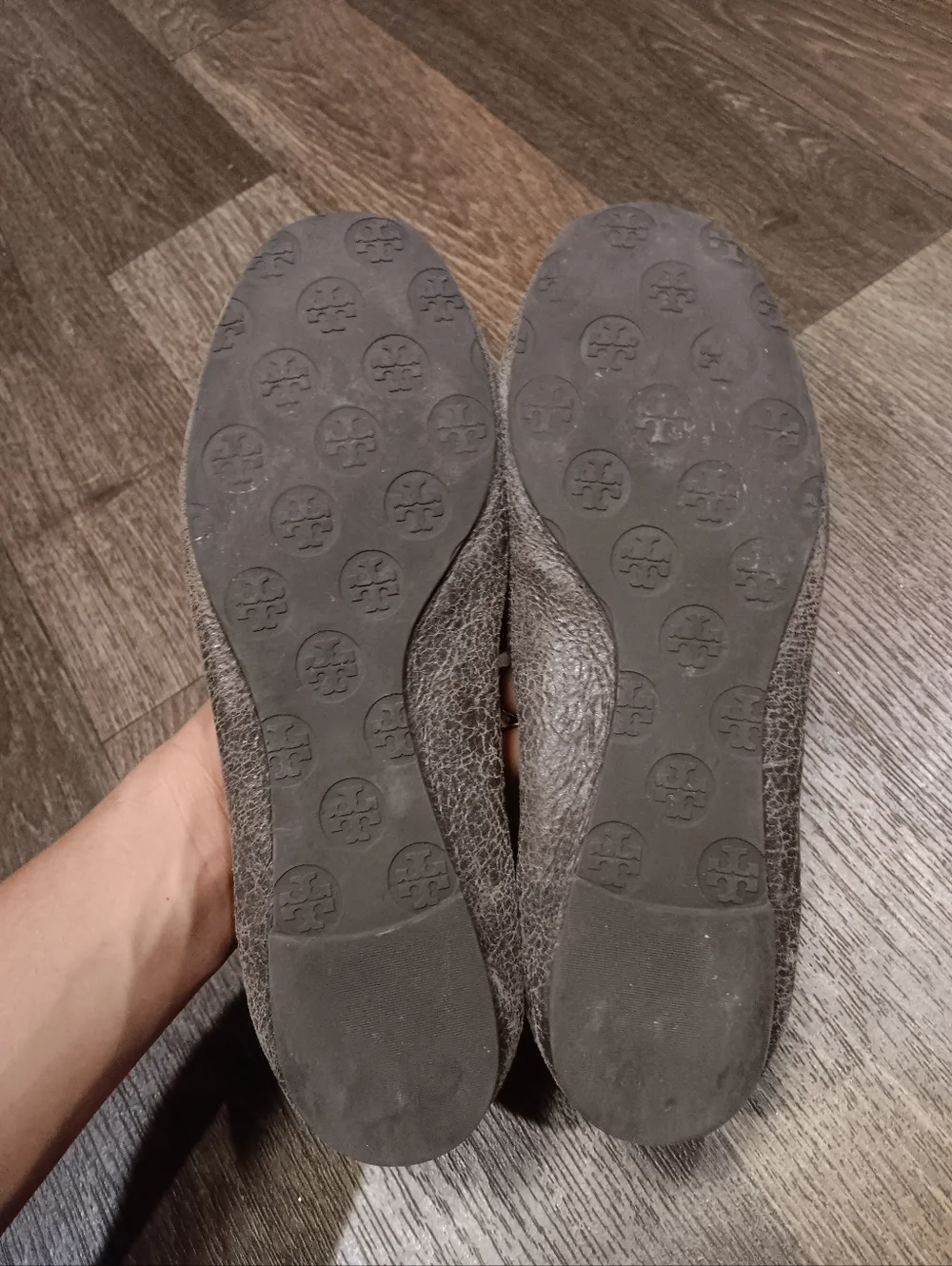 Tory Burch Reva Vintage Metallic Distressed Pewter Flats Size 10M